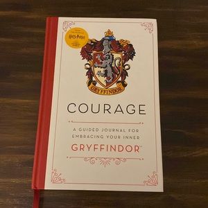 Harry Potter: Gryffindor Courage Guided Journal